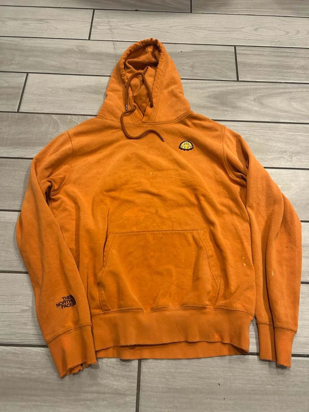 The North Face Novelty Patch Pullover Hoodie Size M Orange